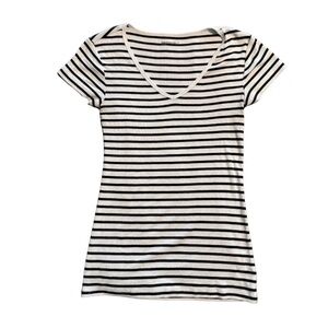 GAP Black and White Fitted Short Sleeve Maternity Tee